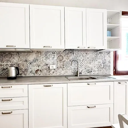 Apartment Pgs Immobiliare Srls Residenza Cairoli 03 Bilocale In Centro Storico La Maddalena (Sassari)